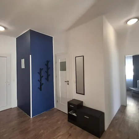 Szedermalna Vendeghaz 公寓 *